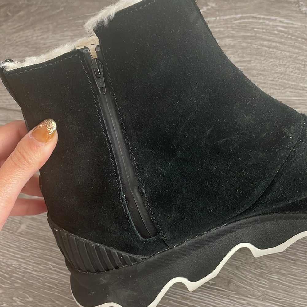 SOREL waterproof winter boots - Picture 5 of 9